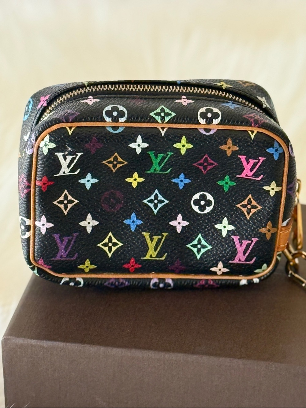 LOUIS VUITTON BLACK MURAKAMI MULTICOLORE WAPITY POUCH SUPER CLEAN - Picture 4 of 8